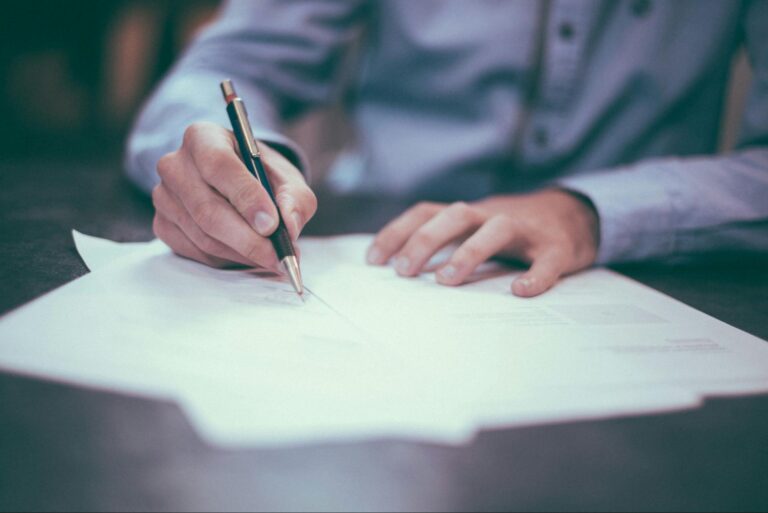 How to Sign and Send a PDF Resume on Mac & Windows
